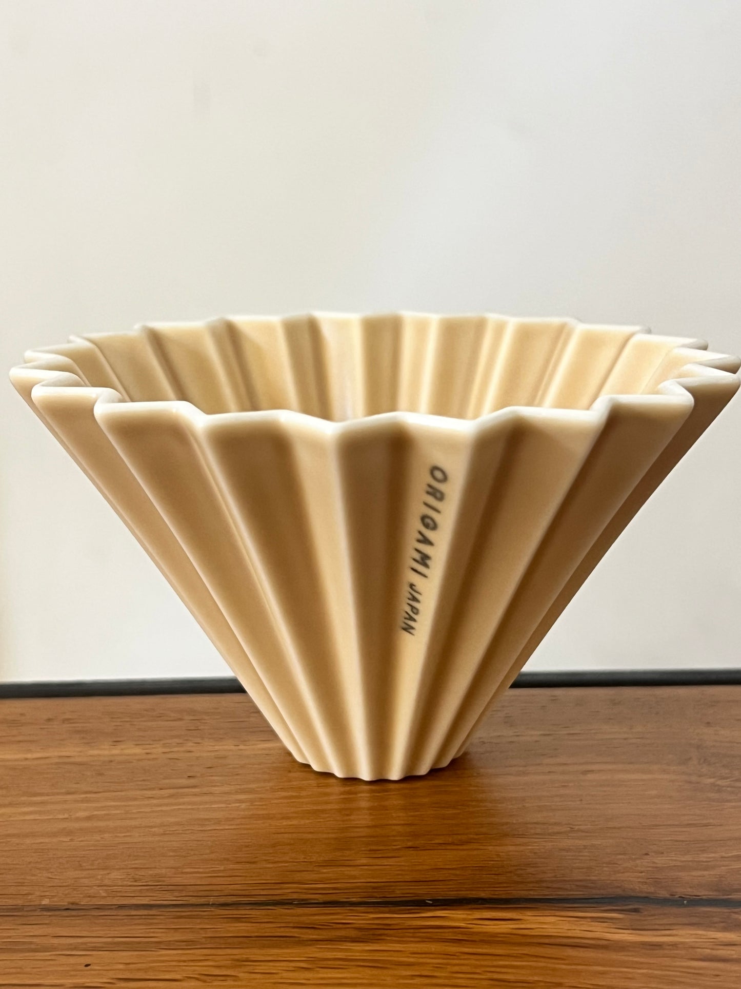 
                  
                    Origami Handfilter Dripper S
                  
                