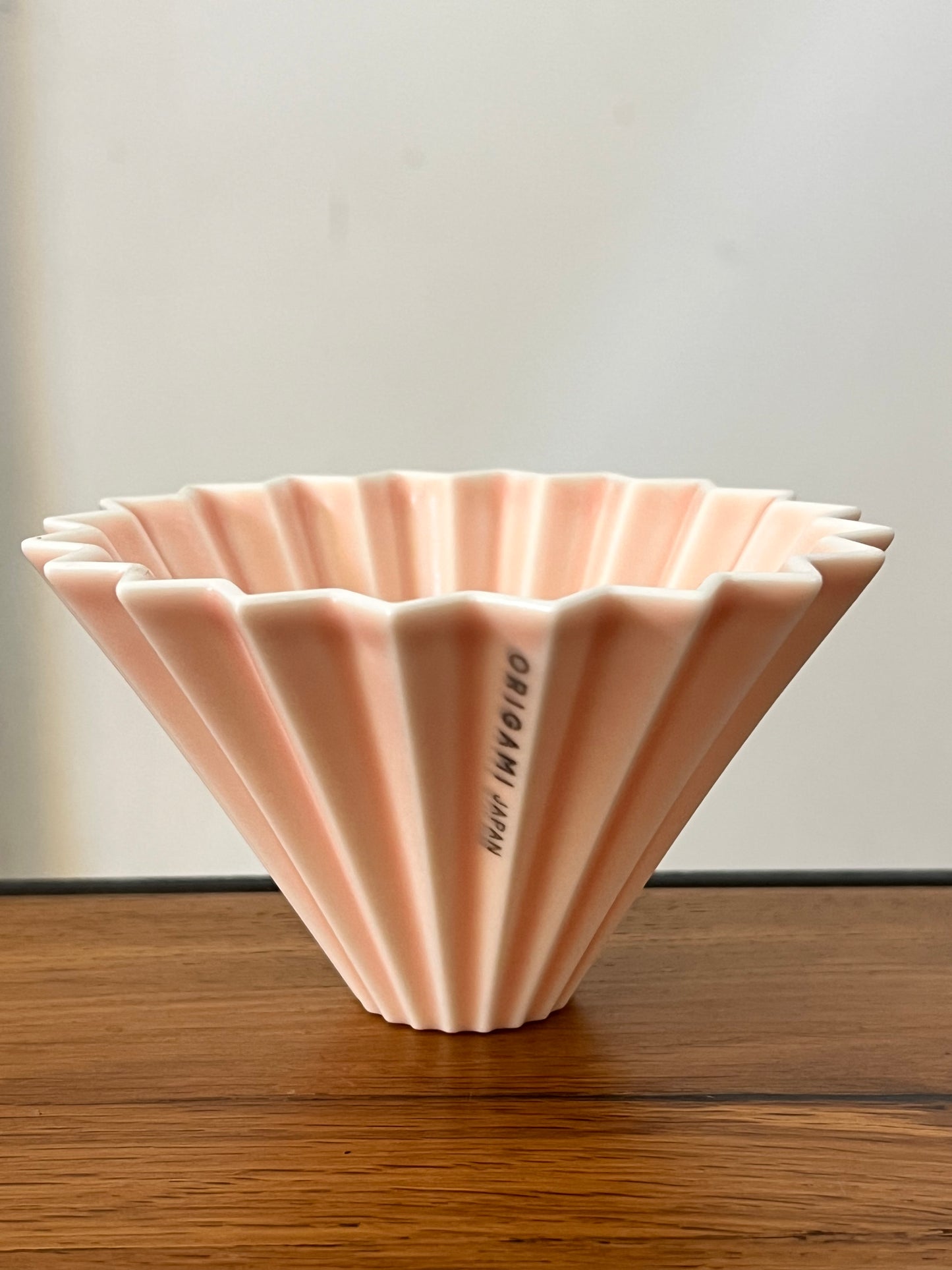 
                  
                    Origami Handfilter Dripper S
                  
                